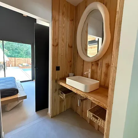 - 8 Pers - Piscine Et Jacuzzi